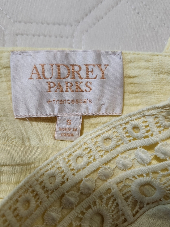 Audrey Parks for Francesca's Collections Pale Yellow Summer Mini Dress - Picture 7 of 13